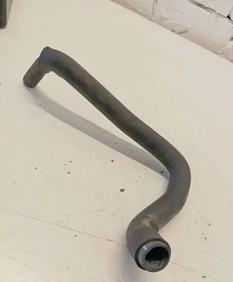Mercedes-Benz Vito Viano W639 Engine coolant pipe/hose A6398321823 555621S002