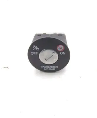KIA Sportage Passenger airbag on/off switch 