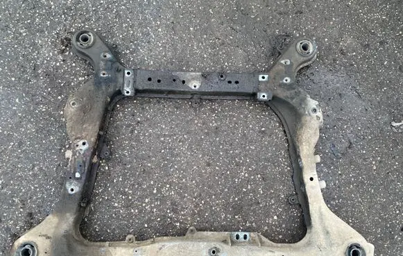 Volvo XC70 Front subframe