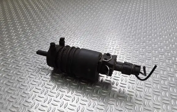 Opel Zafira A Windscreen/windshield washer pump