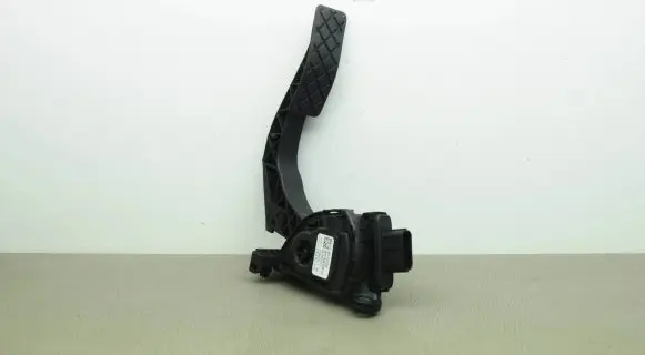 Audi A4 S4 B8 8K Accelerator throttle pedal 8K1721523A