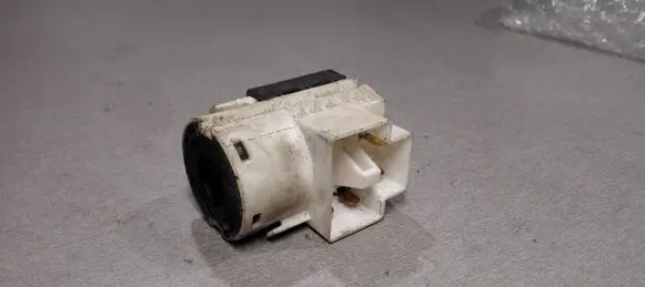 Volkswagen Sharan Ignition lock contact 7M0905865B 95VW11572AC