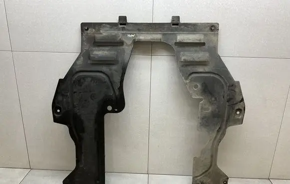 Opel Mokka Engine splash shield/under tray 95297733