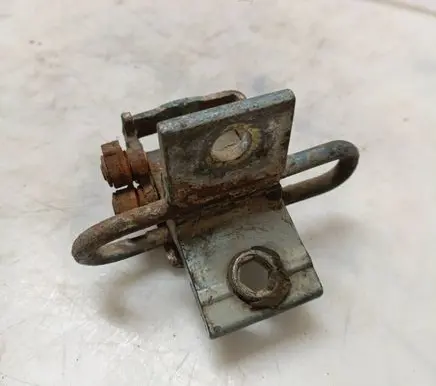 Audi 80 90 S2 B4 Front door lower hinge 