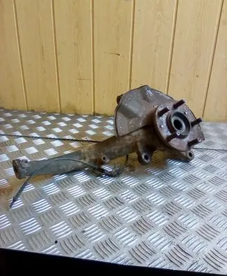 Mazda 6 Front wheel bearing hub 
