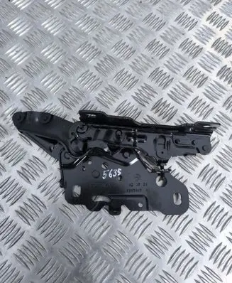 BMW X3 G01 Engine bonnet/hood hinges 7397499 41617397499