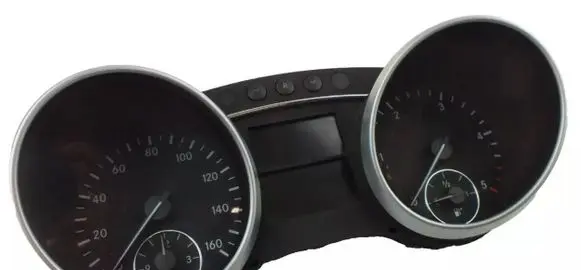 Mercedes-Benz GL X164 Speedometer (instrument cluster) A1645403447