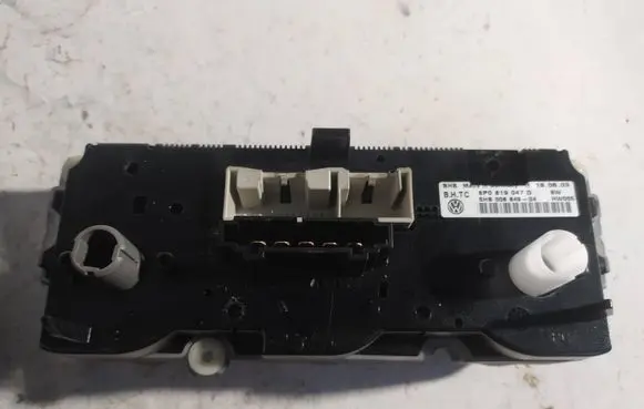 Audi A3 S3 8P Climate control unit 8P0819047D