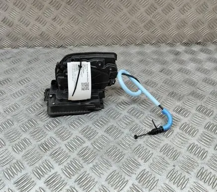 BMW 2 F45 Front door lock 7281938
