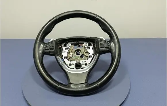 BMW 5 F10 F11 Steering wheel 6169358