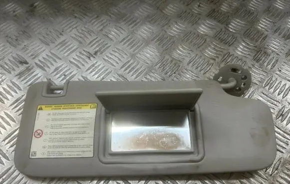 Chevrolet Cruze Sun visor