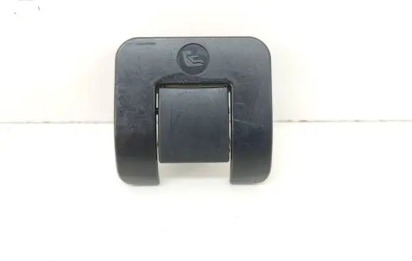 BMW 5 E60 E61 ISOFIX cover 7065051 11827210