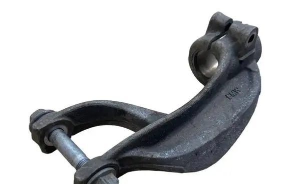 BMW X7 G07 Lower shock absorber bracket 6876683