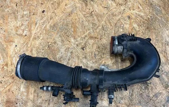 Mercedes-Benz CLA C117 X117 W117 Turbo air intake inlet pipe/hose A2700901029 A2700900929 09205080