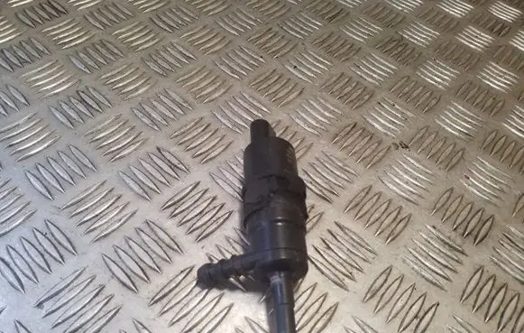 Audi A6 S6 C6 4F Headlight washer pump 3B7955681