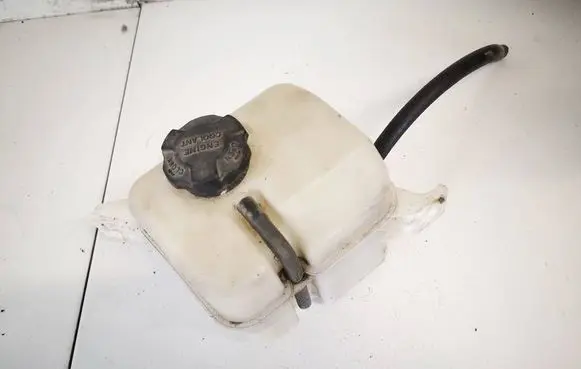 KIA Carens II Coolant expansion tank/reservoir