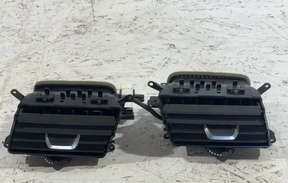 BMW 5 G30 G31 Dash center air vent grill 6196286 00860