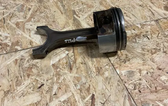 Porsche Cayenne (9PA) Connecting rod/conrod 