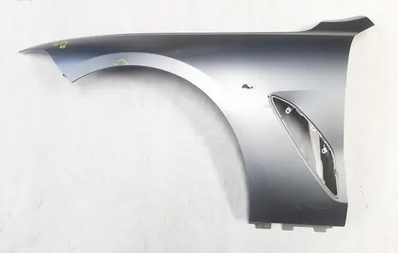 BMW 8 G15 Fender end trim 