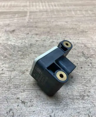 BMW 3 E90 E91 Airbag deployment crash/impact sensor 6911003 0285003900