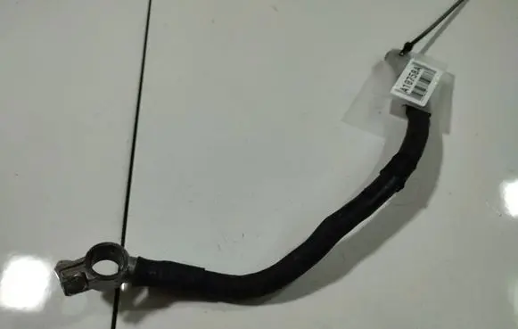 Porsche Cayenne (9PA) Positive cable (battery) 