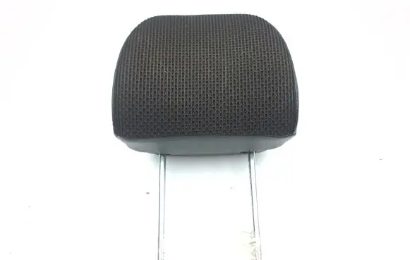 Hyundai i30 Front seat headrest 