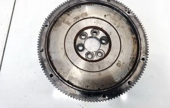 Volkswagen Polo IV 9N3 Flywheel 