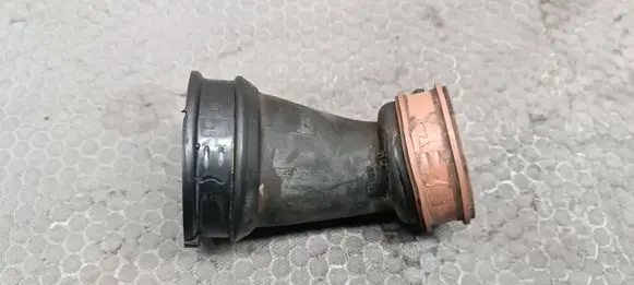 Ford Mondeo MK IV Intercooler hose/pipe N07011C170