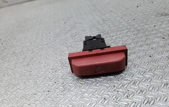 Nissan X-Trail T30 Hazard light switch