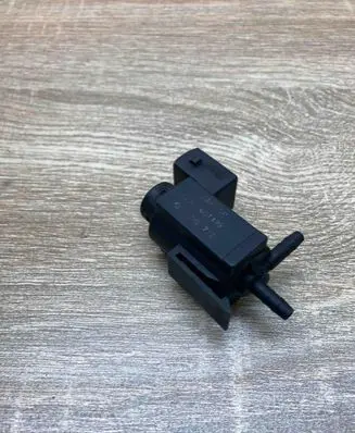 BMW 7 E65 E66 Turbo solenoid valve 1742712