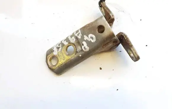 Mitsubishi Outlander Rear door lower hinge