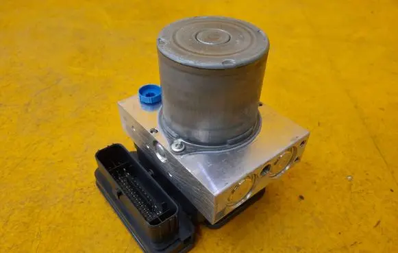 Mercedes-Benz S W223 ABS Pump A2239005126