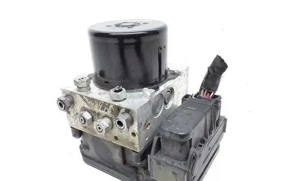 Volvo V60 ABS Pump P31423348