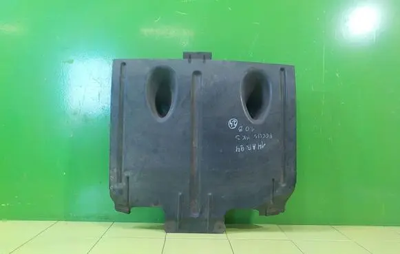 Ford Focus Engine splash shield/under tray 
