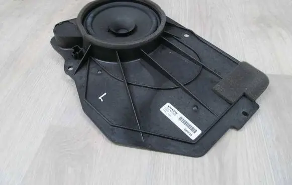 Volvo C30 Rear door speaker 31252246 34704