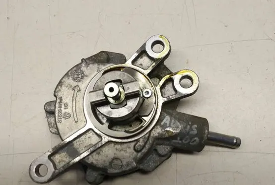 Vacuum pump