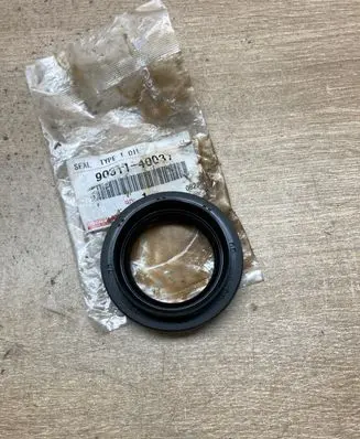 Lexus CT 200H Front driveshaft 9031140037 XH1442E
