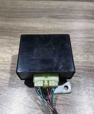 Mitsubishi Pajero Aerial antenna amplifier 1650002230