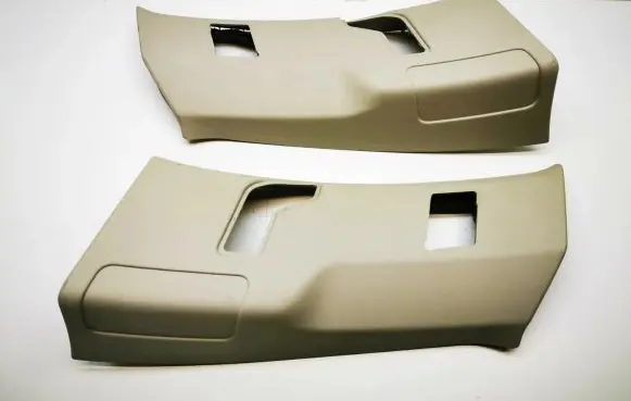 Volvo XC90 (C) pillar trim