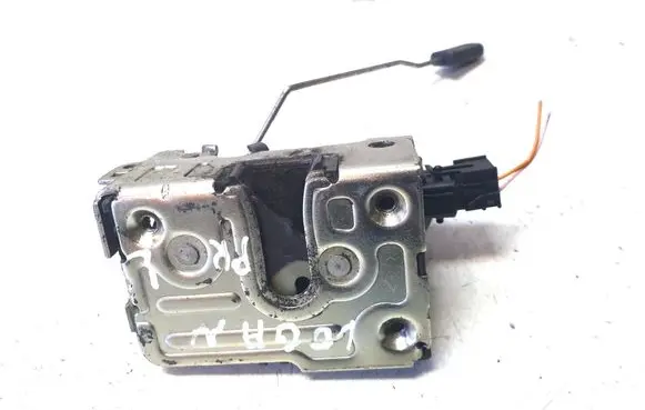 Dacia Logan I Front door lock 8200290961