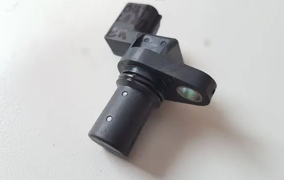 Mitsubishi Outlander Camshaft speed sensor J5T30771 2X05
