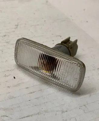 Jeep Grand Cherokee (WK) Front fender indicator light