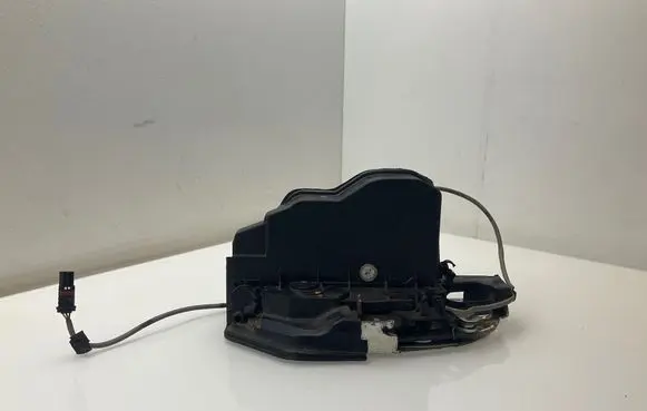 BMW 5 GT F07 Front door lock 7149436