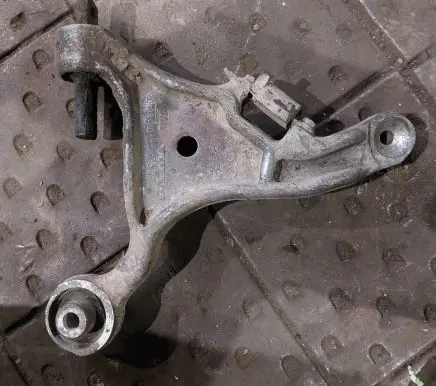 Volvo S80 Front lower control arm/wishbone 66400111