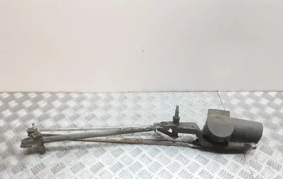 Ford Focus Front wiper linkage 