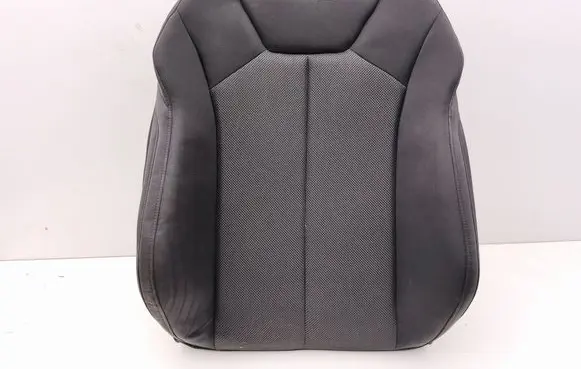 Audi Q3 F3 Front driver seat 