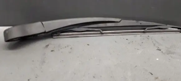 Renault Megane III Rear wiper blade arm 