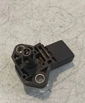 Audi A4 S4 B8 8K Air pressure sensor 03G906051E 0281002977 111124T051231C
