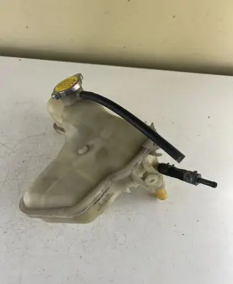 Peugeot 4007 Coolant expansion tank/reservoir