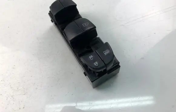 Nissan Leaf I (ZE0) Electric window control switch 254015SH0A